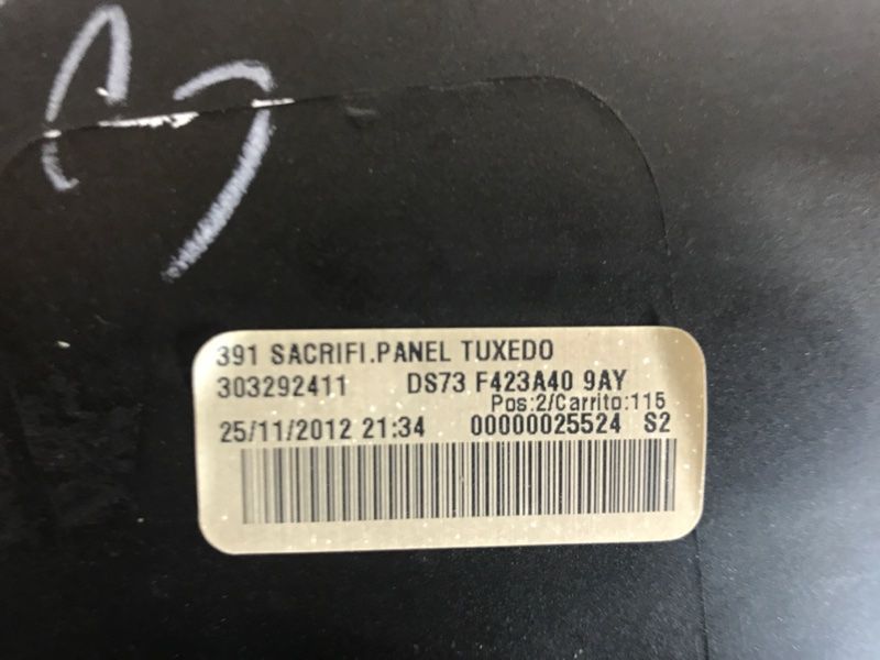 Панель кришки багажника DS73F423A40AGW Ford Fusion