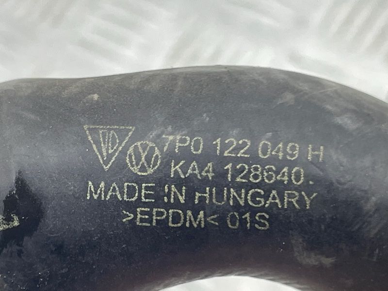 Шланг ОР з клапаном 7P0122049H Volkswagen Touareg