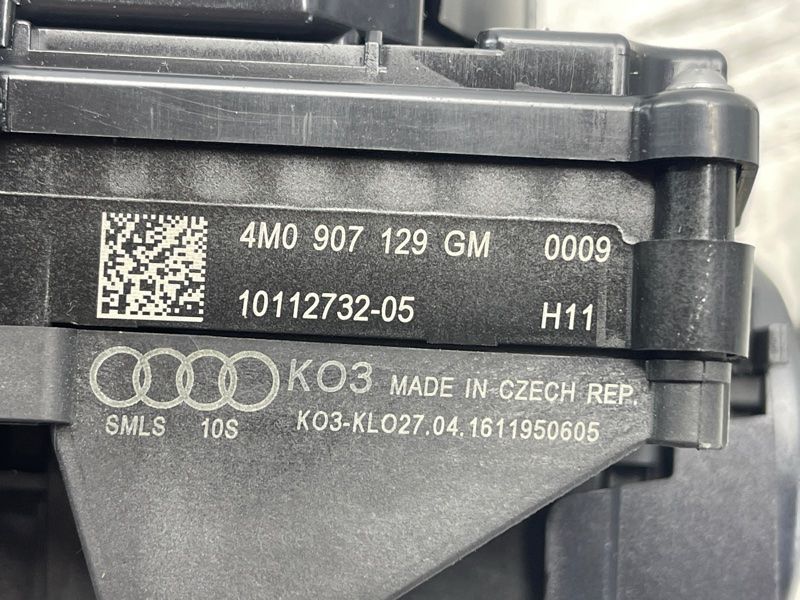 Блок подрулевых переключателей 4M0907129GM Audi Q7