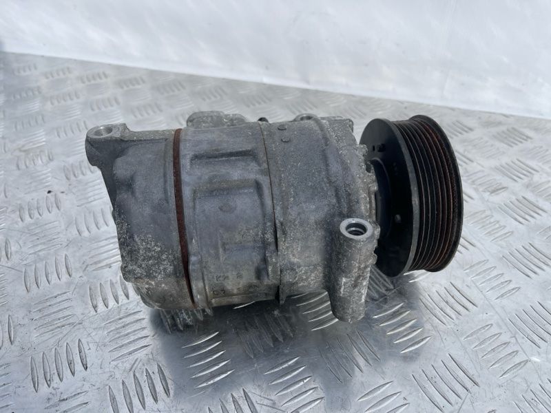 Компрессор кондиционера 7P0820803M Audi Touareg Audi Q7