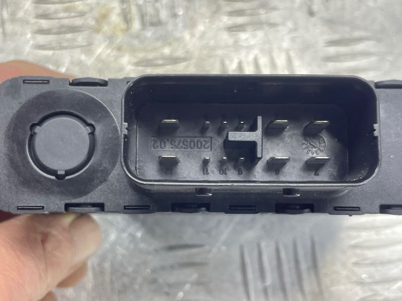 Стабілізатор напруги 8K0959663 Audi Q5