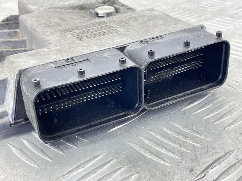 Блок управления двигателем 4M0907551A Audi Q7