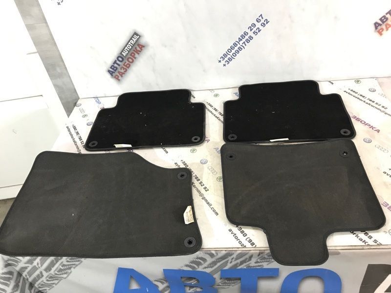 Коврики салона комплект 4L1863691C9AM Audi Q7