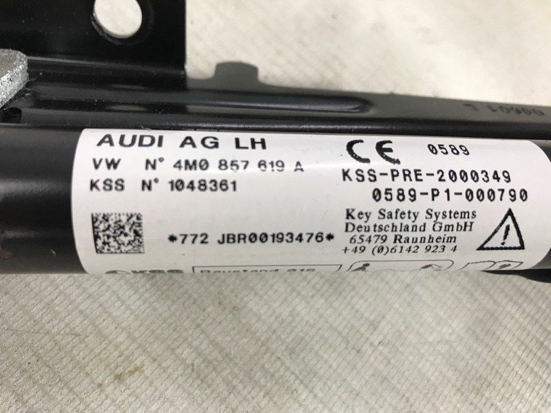 Ремінь безпеки 4M0857705DV04 Audi Q7