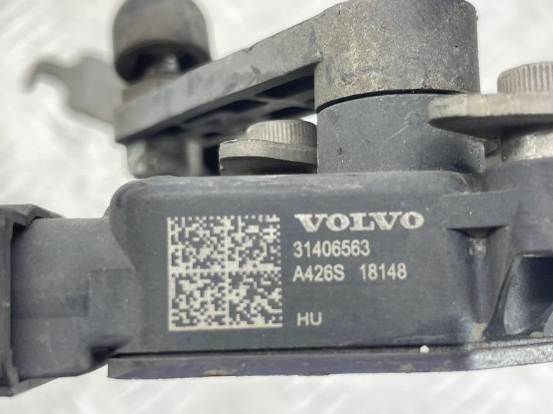 Датчик положения кузова / Дорожного просвета 31681288 Volvo XC60