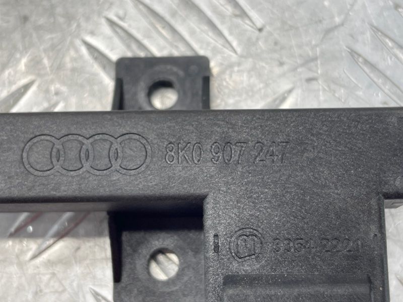 Антенна бесключевого доступа (KESSY) 8K0907247 Audi A6 Audi A4, Audi A4 Allroad, Audi A5, Audi A6, Audi A7, Audi A8, Audi Q5, Audi RS5, Audi RS7, Audi S4, Audi S5, Audi S6, Audi S7, Audi S8, Audi SQ5