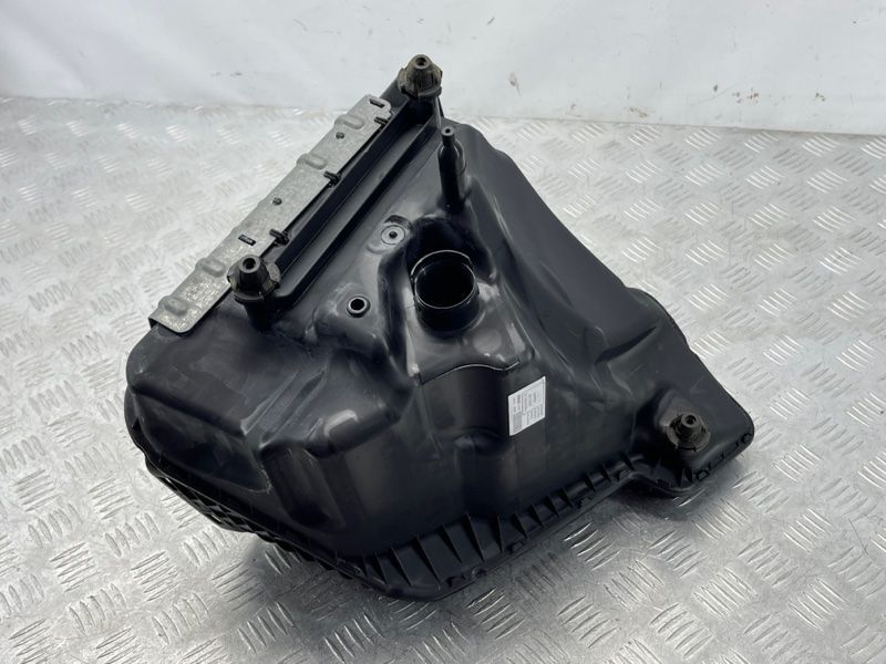Корпус повітряного фільтра 4G0133838R Audi A6