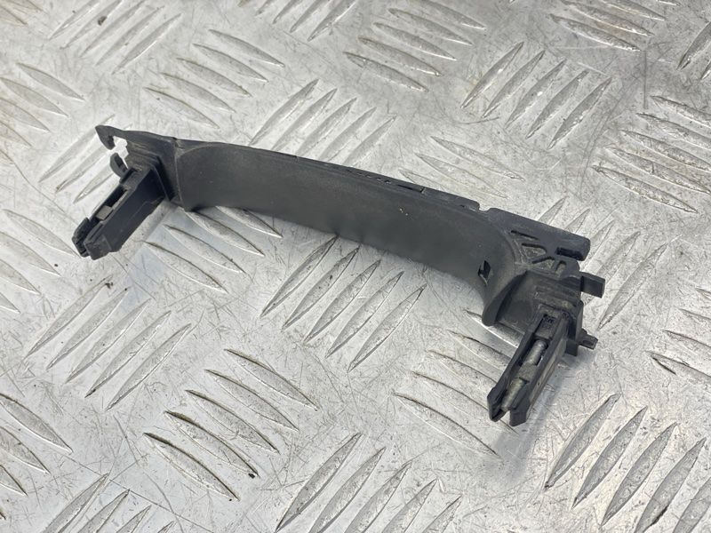 Ручка дверей зовнішня 8W0837206 Audi A4 Allroad