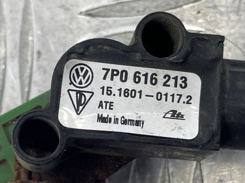 Датчик положення кузова Volkswagen Touareg