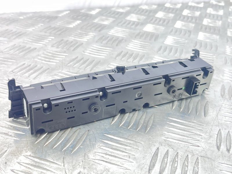 Блок кнопок центральной консоли 4K0925301 Audi A6