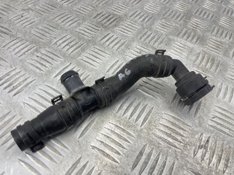 Патрубок 4G0121109BT Audi A6