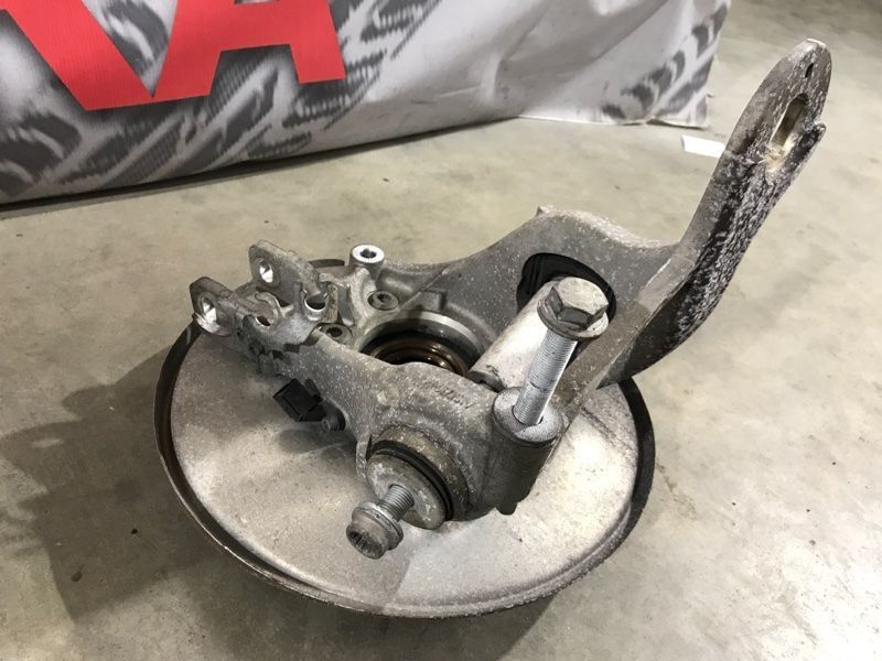 Поворотный кулак / Цапфа с подшипником 8K0505431AR Audi A6