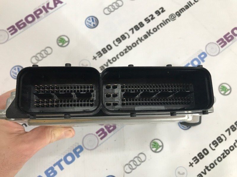 Блок управления двигателем 06J907309B Volkswagen CC