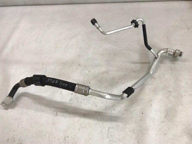 Трубка кондиціонера 4M1820740K Audi Q7
