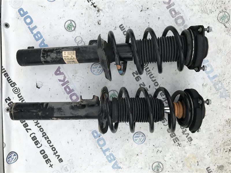 Стійка амортизатора в зборі з пружиною 3C0413031AN Volkswagen CC