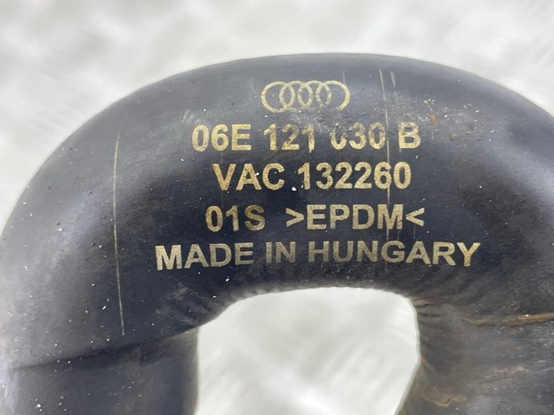 Шланг системи охолодження 06E121030B Audi A6
