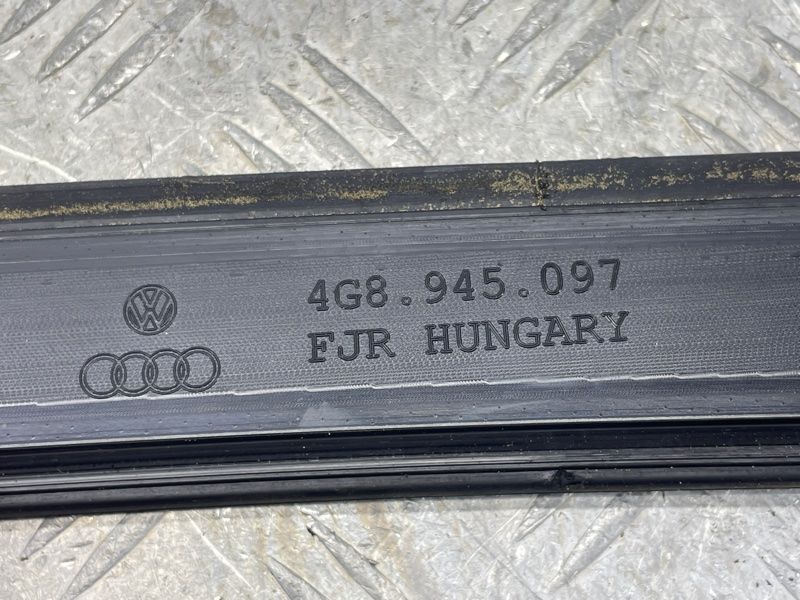 Дополнительный стоп-сигнал верхний 4G8945097 Audi A7 Audi A7, Audi RS7, Audi S7