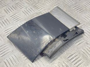 Накладка крила 7P6853718C Volkswagen Touareg