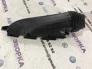 Воздухозаборник 4G0129624D Audi A7