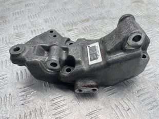 Кронштейн генератора 31430702 Volvo XC60