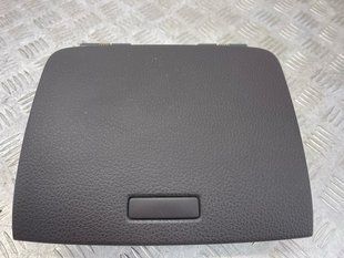 Бардачок / ящик для речей 7P6857922G81U Volkswagen Touareg