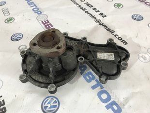 Помпа водяна Volkswagen Touareg