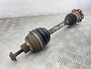 Привідний вал передній 4G0407271F Audi A7 Audi A6, Audi A7, Audi A8, Audi Q5, Audi RS7, Audi S6, Audi S7, Audi S8, Audi SQ5