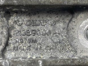 Кронштейн опори двигуна 31359890 Volvo XC90