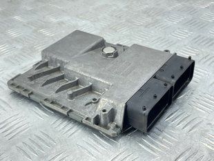 Блок керування двигуном 4M0907551A Audi Q7