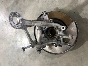 Поворотний кулак / цапфа з підшипником 8K0505432AR Audi A6