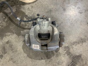 Суппорт тормозной DG9C2B294A Ford Fusion