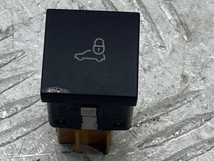 Кнопка паркувальника 561962143REH Audi A6