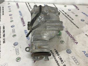 Редуктор переднього моста 38500AR52A Infiniti Q50