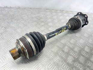Піввісь 4M0407271D Audi Q7