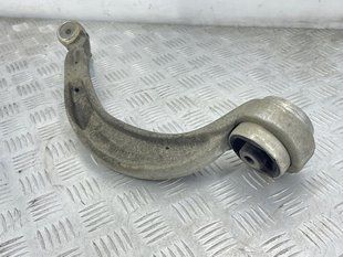 Рычаг передней подвески поперечный нижний 8K0407696J Audi Q5