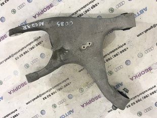 Рычаг задней подвески нижний 8R0505312F Audi A6