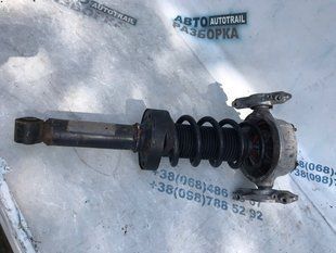 Стойка амортизатора в сборе с пружиной 7P6513029BG Volkswagen Touareg