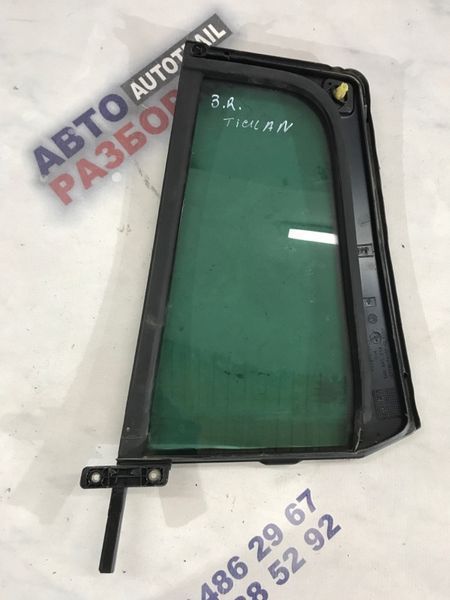 Стекло двери 5N0845214E Volkswagen Tiguan