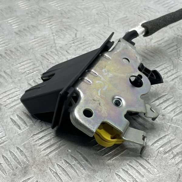 Замок кришки багажника 4M0827506B Audi Q7