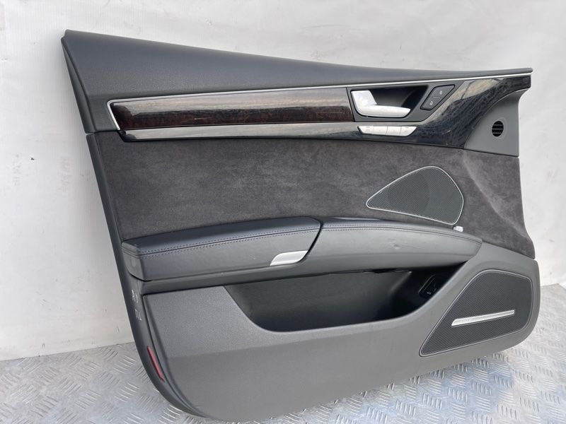 Обшивка дверей Audi A8