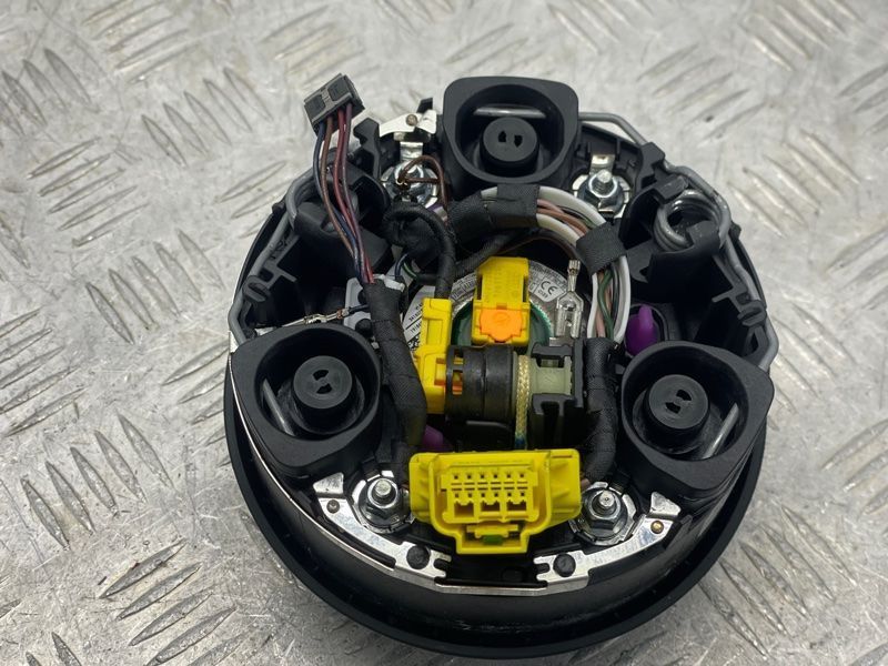 Подушка в кермо / airbag 8W0880201AR6PS Audi A4