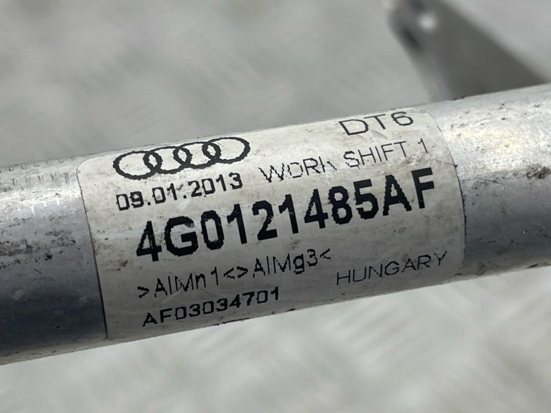 Трубопровід системи охолодження 4G0121485AF Audi S6