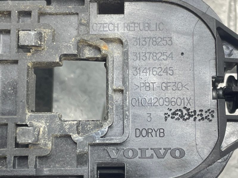Кронштейн зовнішньої ручки дверей пасажира 31378254 Volvo XC90 Volvo S90, Volvo V90, Volvo V90 Cross Country, Volvo XC60, Volvo XC90