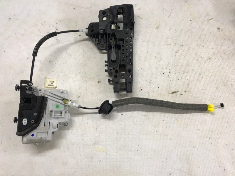 Замок двери 4G0839016A Audi A6