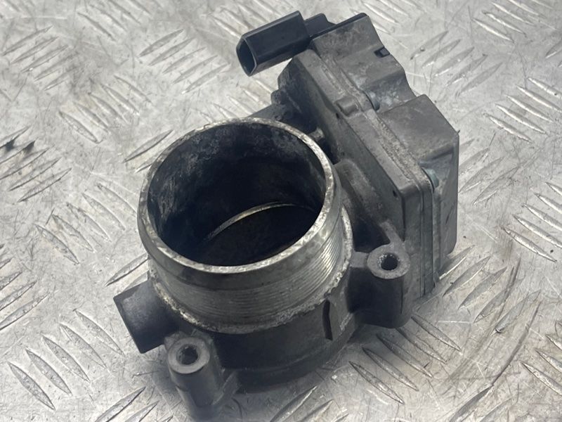 Дросельна заслінка 4E0145950J Audi Q7