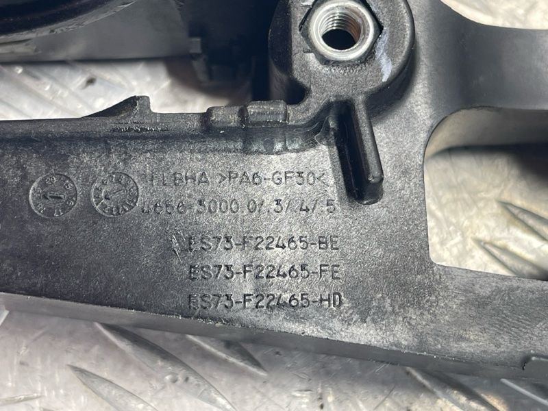 Кронштейн ручки ES73F22465BE Ford Edge