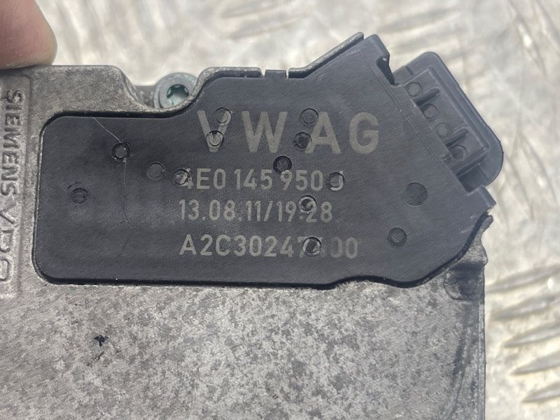 Дросельна заслінка 4E0145950J Audi Q7