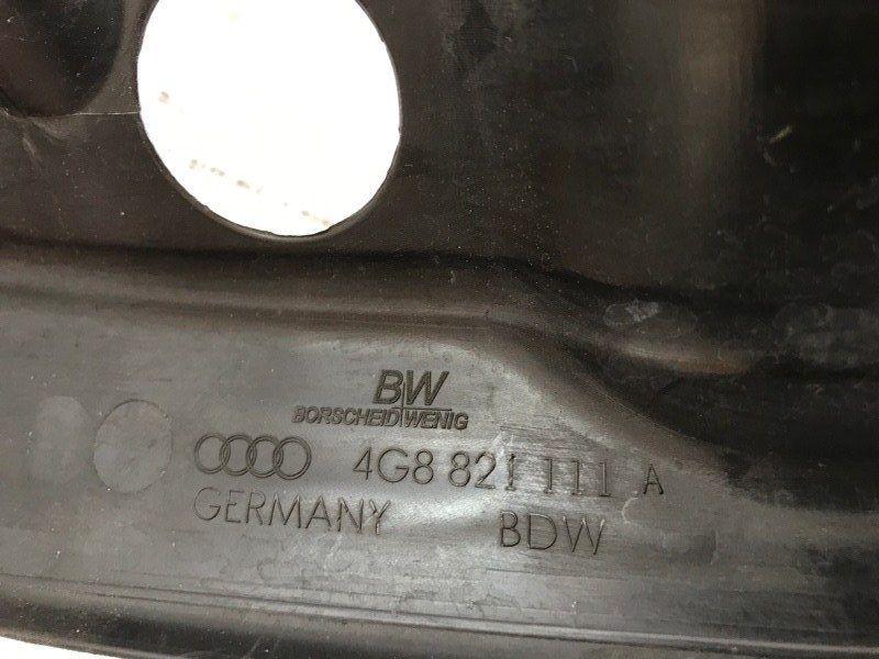 Замыкающая панель крыла 4G8821111A Audi A7