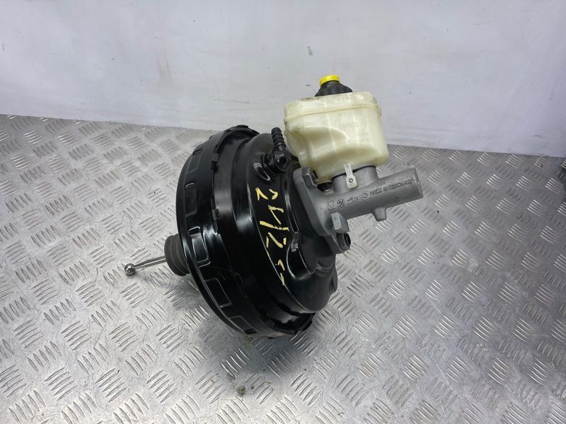 Вакуумний підсилювач гальм 7L8612105M Audi Q7