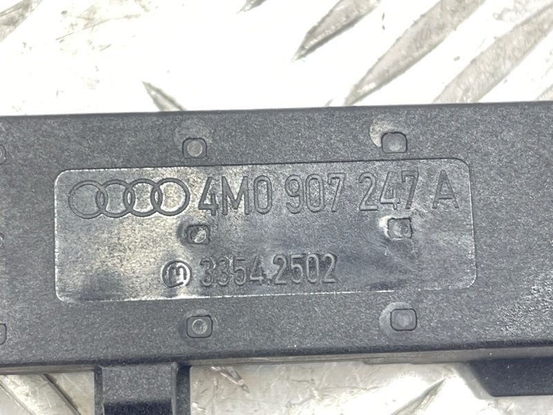 Aнтена системи безключового доступу 4M0907247A Audi A6